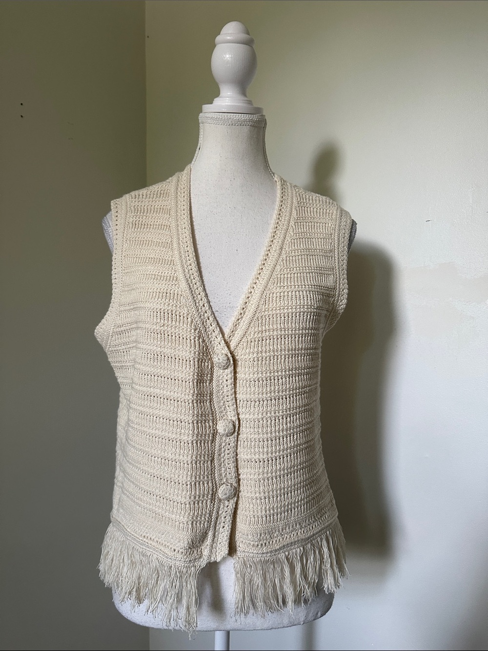 LALAVON Cream Knit Fringe Boho Hippie Festival Sleeveless Button Up Vest Large